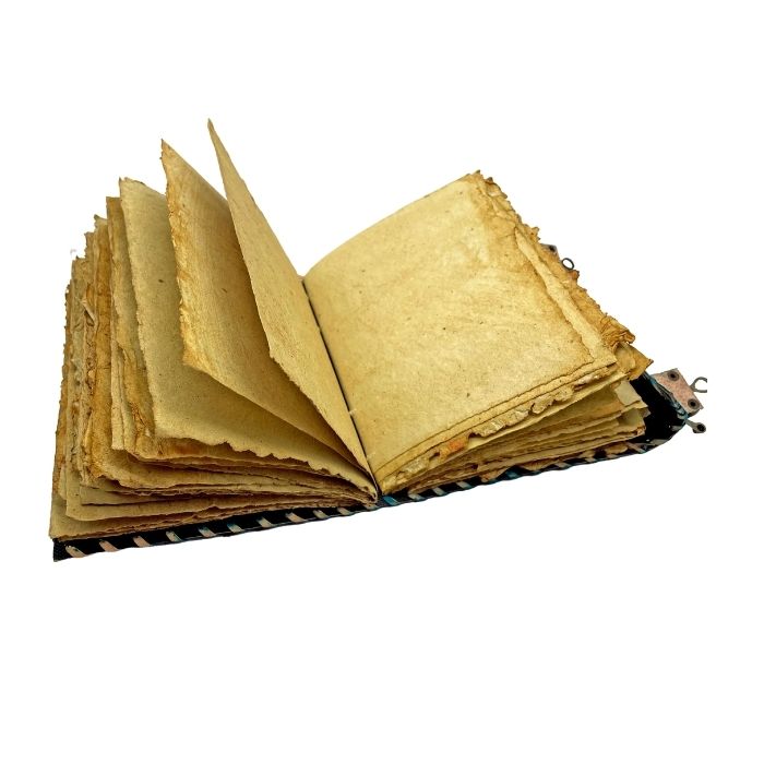 Leo leather journal vintage with vintage looking papers